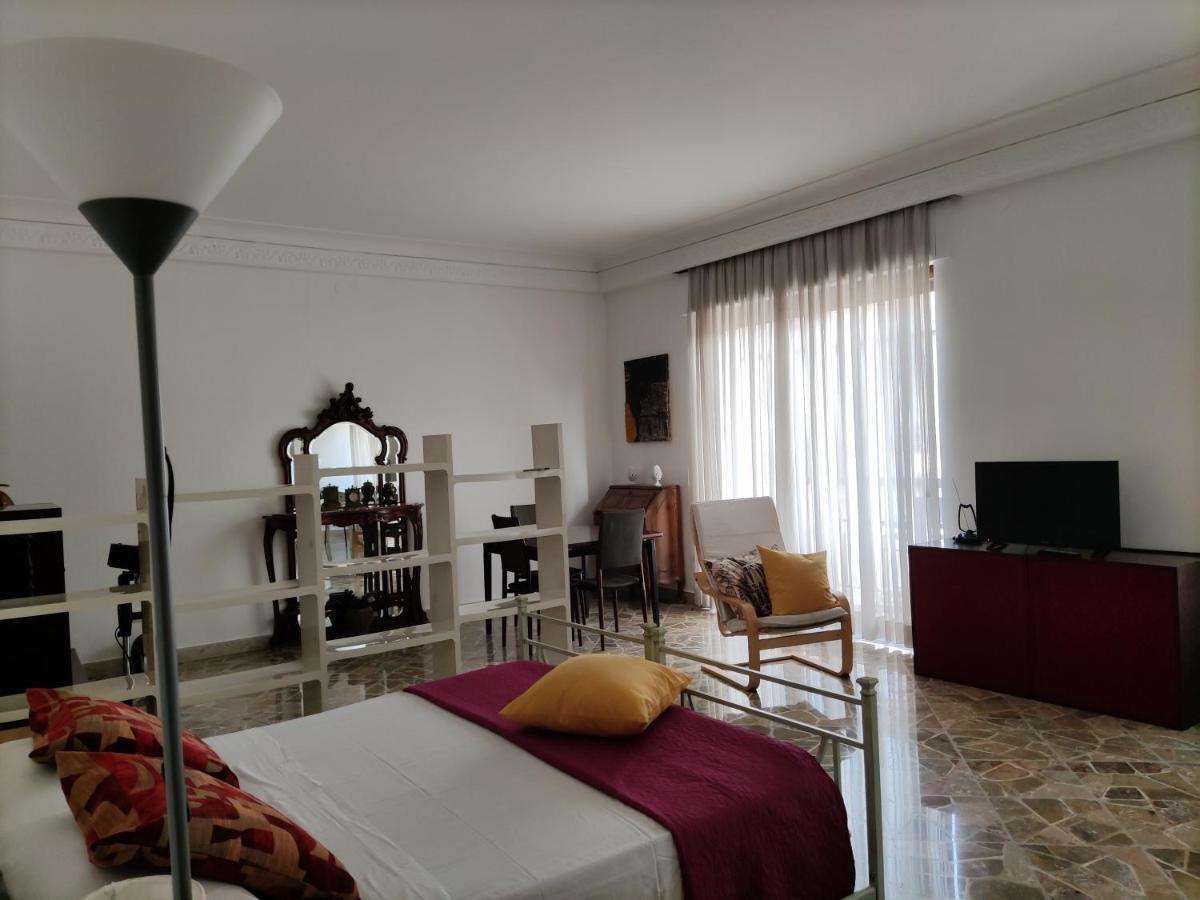 Hôtel Stellium à Palerme Extérieur photo