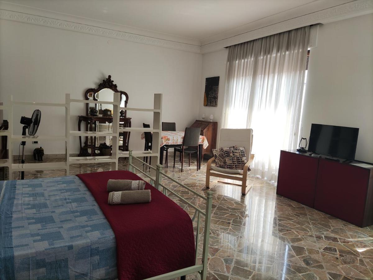 Hôtel Stellium à Palerme Extérieur photo